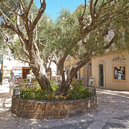 Apartment Eden Parc-4 By Interhome Saint-Tropez