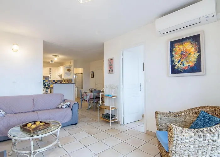 Apartment Eden Parc-4 By Interhome Saint-Tropez